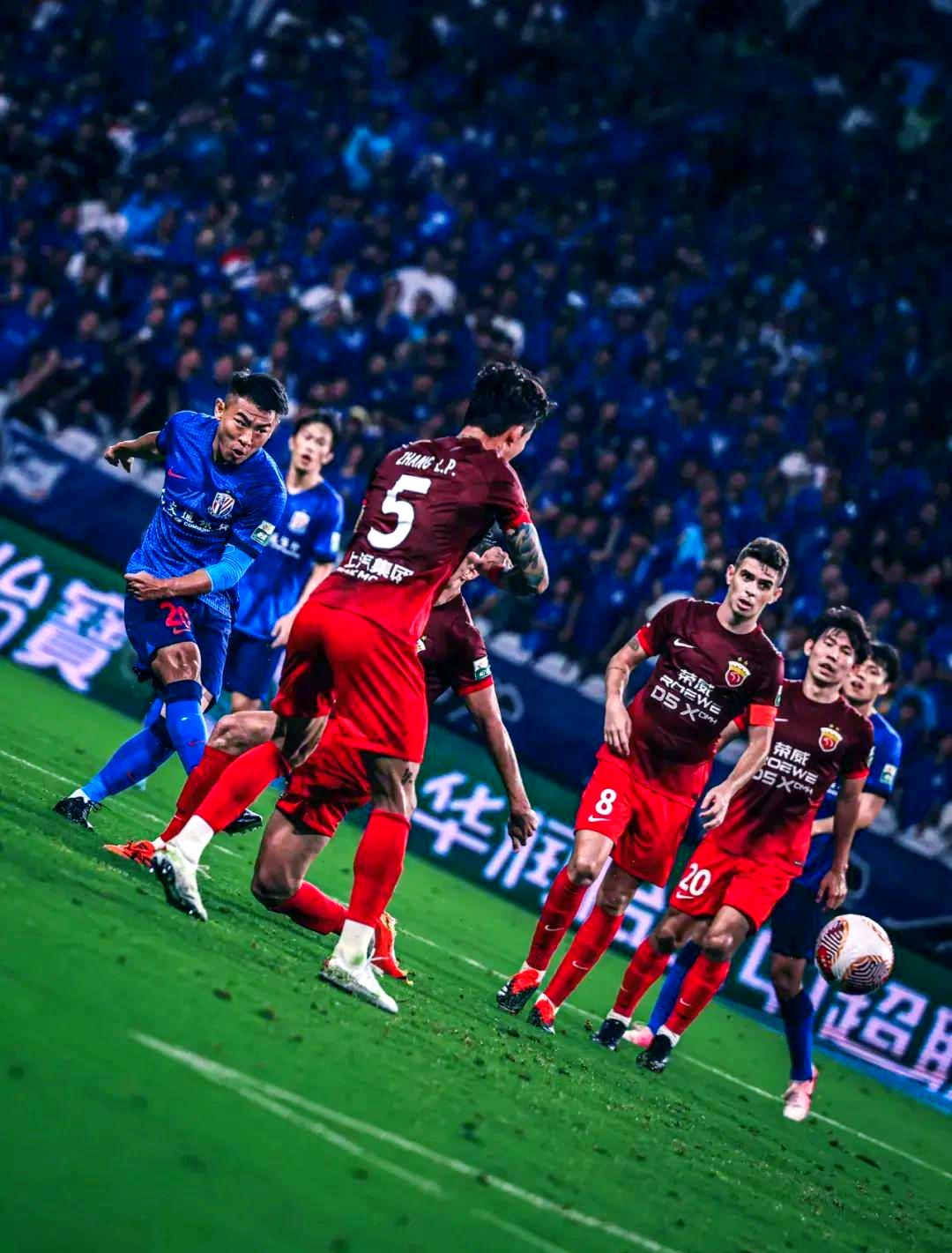 关于申花客场战平恒大，保持不败战绩的信息