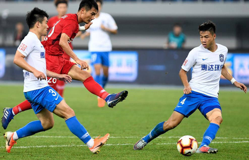 上港对阵申鑫:客场作战,士气高昂备战成功 上港对阵申鑫:客场作战,士气高昂备战成功